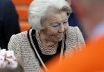 Soestdijk 5 oktober 2024
Prinses Beatrix woordt aangevallen door een wesp op paleis Soestdijk.