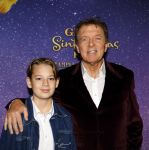 Amsterdam 19 oktober 2024
Premiere de grote Sinterklaasfilm in Tuschinski. Robert ten Brink met kleinzoon