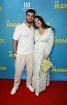 Amsterdam 14 oktober 2024
Premiere de Mannenmaker in Tuschinski met in de hoofdrollen oa Katja Schuurman Eva v d Wijdeven Leo Alkemade Georgina Verbaan Melissas Drost Huub Smit Yasmin Karssing en Rene Watzema . Robin Frings met partner