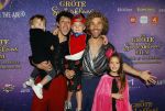Amsterdam 19 oktober 2024
Premiere de grote Sinterklaasfilm in Tuschinski. Sem Ben Yakar met Martijn Stoffers en hun neefjes