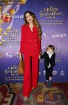 Amsterdam 19 oktober 2024
Premiere de grote Sinterklaasfilm in Tuschinski. tamara Elbaz met zoontje