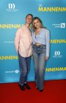 Amsterdam 14 oktober 2024
Premiere de Mannenmaker in Tuschinski met in de hoofdrollen oa Katja Schuurman Eva v d Wijdeven Leo Alkemade Georgina Verbaan Melissas Drost Huub Smit Yasmin Karssing en Rene Watzema . Victoria Vermeer