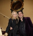 Amsterdam 19 oktober 2024
Presentatie van de nieuwe proffesionele muziek oortjes van Breggz in het pand waar voormalig Yab Yum zat . Xander de Buisonje is de founder van Breggz . Ze zijn in de USA uitgeroepen totm het beste produkt . Xander was er samen met zijn vrouw Sophie . Zoon Sem v Dijk en beste vriend draaiden er . Ook Erland Galjaard en Ronald Molendijk draaiden en set . Wendy v Dijk was ook aanwezig om naar haar mannen te kijken/luisteren.