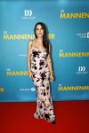 Amsterdam 14 oktober 2024
Premiere de Mannenmaker in Tuschinski met in de hoofdrollen oa Katja Schuurman Eva v d Wijdeven Leo Alkemade Georgina Verbaan Melissas Drost Huub Smit Yasmin Karssing en Rene Watzema . Yasmin Karssing kwam met haar vader
