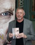 Amsterdam 8 oktober 2025
Boris Becker met zijn boek bij Eva Jinek in de foodhallen.