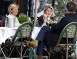 Amsterdam 2 oktober 2025
Leco v Zadelhoff dochter Robbie Sintenie  Estelle Cruijff en Caroline Tensen op terras in Amsterdam zuid.