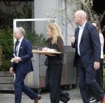 Amsterdam 11 oktober 2025
Dan Brown en zijn vriendin Judith Pietersen hadden event bij het concertgebouw en vertrokken naar hun hotel in het centrum van Amsterdam