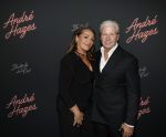 Rotterdam 1 oktober 2025
Premiere nieuwe theatershow Andre Hazes in het nieuwe Luxor. Dries Roelvink en zijn vrouw Honoria