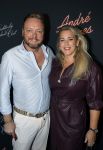 Rotterdam 1 oktober 2025
Premiere nieuwe theatershow Andre Hazes in het nieuwe Luxor. John Dirne met zijn vrouw