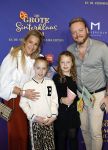 Amsterdam 5 oktober 2025
Premiere sinterklaas film in Pathe Noord. John Dirne met gezin
