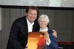 Doorn 5 oktober 2025
Cd presentatie van Anneke Gronloh . Joke Alberts krijgt eerste lp uit handen van Bart Peters