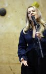 Utrecht 8 oktober 2025
Hare Majesteit Koningin Maxima, erevoorzitter van stichting MIND Us, lanceerde vandaag het digitale platform In je bol in Utrecht. Pleun Bierbooms