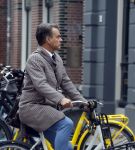 Amsterdam 11 oktober 2025
Rik v d Westelaken op de fiets in Amsterdam zuid.