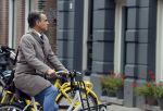 Amsterdam 11 oktober 2025
Rik v d Westelaken op de fiets in Amsterdam zuid.