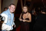 Rotterdam 1 oktober 2025
Premiere nieuwe theatershow Andre Hazes in het nieuwe Luxor. Roxeanne Hazes met een fan