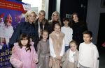 Amsterdam 5 oktober 2025
Premiere sinterklaas film in Pathe Noord. Tineke Schouten met dochters en kleinkinderen