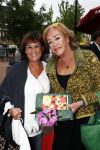 Hilversum 25 mei 2016
Feest Imca Marina vanwege 60 jarig artiesten jubileum en haar 75e verjaardag in de kei. Jose Hoebee en Viola Holt