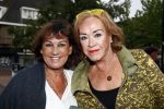 Hilversum 25 mei 2016
Feest Imca Marina vanwege 60 jarig artiesten jubileum en haar 75e verjaardag in de kei. Jose Hoebee en Viola Holt