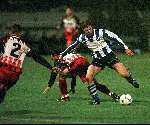 Eindhoven, 7 november 1998
EVV Eindhoven-SC Excelsior, eindstand 3-2
EVV nog  steeds zonder shirtreklame.
Richard v Gils in aktie voor EVV
