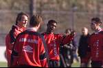 AMSTERDAM 3-11-1999
De training van AJAX ter voorbereiding van het Europacup duel tegen Hap[oel Haifa.
Aron Winter  met links assistent trainer Jan Olde Riekerink