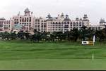 Kuala Lumpur 18 november 1999
World Cup Golf 1999
The Mines Resort City, Maleisie
met Hotel Palce of the golden Horses
Golfen Maleisie