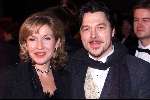 Scheveningen 21 November 1999
Premiere van de musical Elisabeth in het circustheater in Scheveningen.
Marianne Vloetgraven met vriend