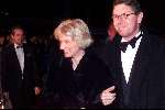 Scheveningen 21 November 1999
Premiere van de musical Elisabeth in het circustheater in Scheveningen.
Ursul de Geer met vrouw
