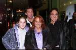 Amsterdam 21 november 2000
Premiere van de film Dinosaur.
Corry Konings met dochtertje met Johan Heuser en vriend