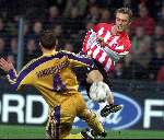 Eindhoven, 9 november 2000
Champions League PSV-Anderlecht, eindstand
DENNIS ROMMEDAHL YVES VANDERHAEGE 
Mooi aktie foto