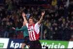 Eindhoven 1 november 2000
PSV-Vitesse 2-0
Kolkka blij na doelpunt.