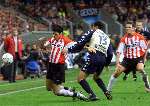 Eindhoven, 12 november 2000
PSV-Feyenoord, eindstand 1-0 door penalty van Arnold Bruggink
Kezman contra Tininho