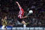 Eindhoven 1 november 2000
PSV-Vitesse, EINDSTAND 2-0
Mark v Bommel en Theo Janssen
kopbal