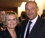 Tilburg, 6 november 2000
Premiere: LITTLE SHOP OF HORRORS
Marleen Houter met haar man Ron Peerenboom