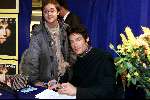Utrecht, 9 november 2000
Uitreiking CD van Ronn Moss
(Ridge Forrester uit de Bold & the Beautiful)