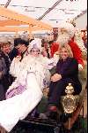 Beesd 6 November 2001
Anita Witsier opent de Magriet Fair in Beesd.