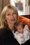 Nigtevecht 12 november 2001
Annemiek Verdoorn met haar zoontje Davy