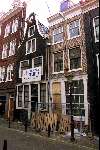 Amsterdam 16 November 2001
4 panden van Jos Brink en Frank Sanders