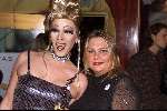 AMSTERDAM 12 november 2001
Uitreiking CD van de DUTCH DIVAS in de it.
Maya vandenbroecke met travestiet