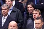 Amsterdam 25 november 2001

AJAX-PSV 1-3
 
Kees Ploegsma en Stan Valckx met sigaret
Peter Smulders bv