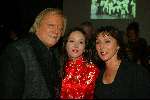Amsterdam 19 oktober 2002
Feest Eddy Doornbos in Sheraton Schiphol
Eddy Owens met Didi en dochter