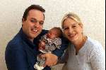Fijnaart 10 Oktober 2002
Geboorte zoon van Mariska Bauer en Frans Bauer.
Op de foto met hun pas geborene Jan en hun oudste zoon..