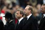 Delft 15 oktober 2002

Begrafenis Prins Claus.
Koningin Beatrix, Prins Friso, Prins Constantijn, Prinses Laurentien, Prins Willem Alexander en Maxima
Prins Maurits, Marilene, Prins Bernhard , Prins Bernhard jr, Prinses Irene, Prinses Juliana, Prinses Cristina, Prinses Margriet, Pieter v Vollenhoven, Prins Carlos, Prins Jaime, Prinses Carolina, Mabel Wisse Smit
Peter Smulders bv
