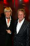 Amsterdam 17 oktober 2002
Premiere Holiday on Ice in Heineken Music Hall
Jan des Bouvrie met Monique des Bouvries