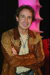 Utrecht 15 november 2002
Uitreiking boek Daphne Deckers aan Marco Borsato.