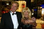 Amsterdam 21 november 2002
Beurs van Miljonair in passagiersterminal Amsterdam
Wino Omtzigt  met Mary Borsato