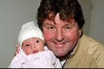 Rosmalen 28 november 2003
Albert West met zijn kleindochter Femke