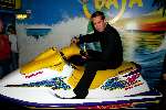Rotterdam 20 november 2003
Bachelor Roderick in de Baja Beach Club