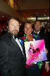 Utrecht 9 november 2003
Premiere Mama Mia in Utrec ht
Bjorn Ulvaeus  met Janine v d Ende