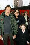 Amsterdam 16 november 2003
Premiere Pipo de clown in het pathe arena theater
Dick Maas met vrouw en dochter