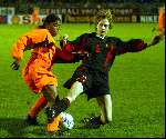 Eindhoven, 22 november 2003
Interland damesvoetbal Nederlnad-Belgie, eindstand 3-0
(7) Dyanne Bito